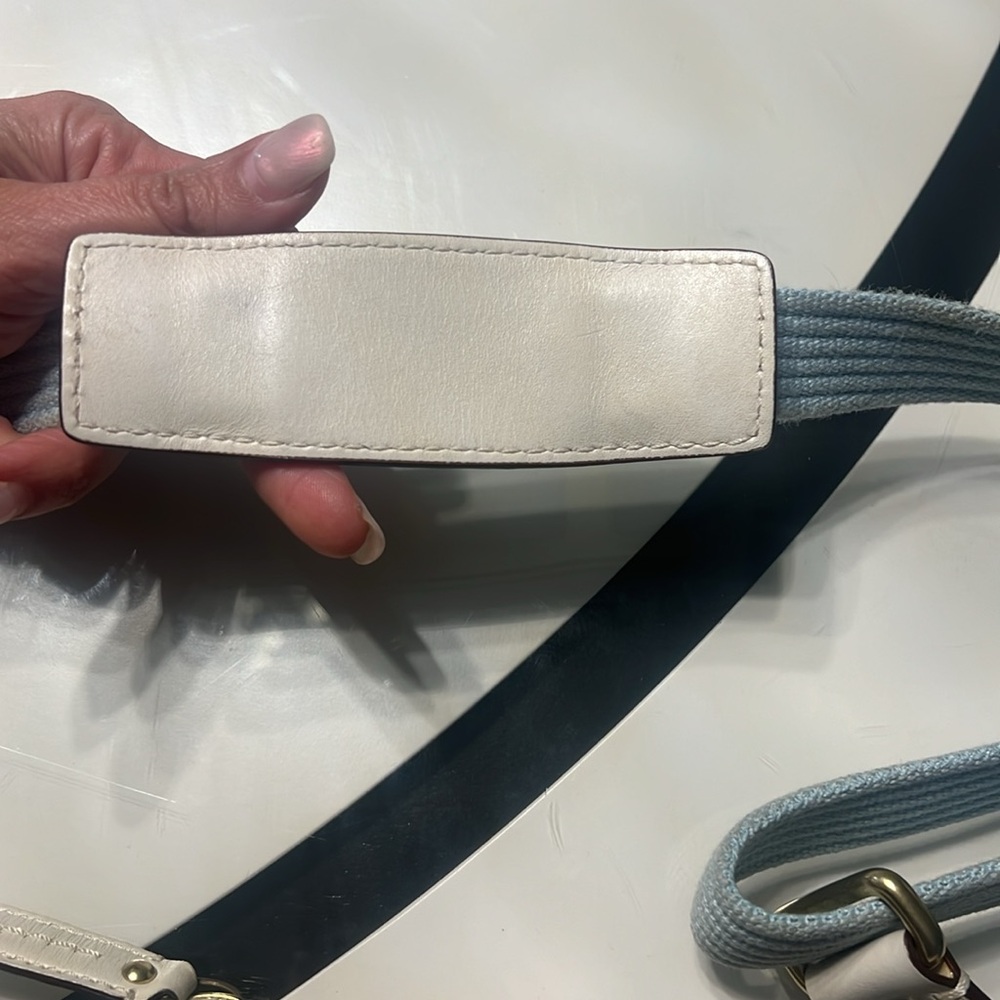 Coach Crossbody Bag - Picture 4 of 9